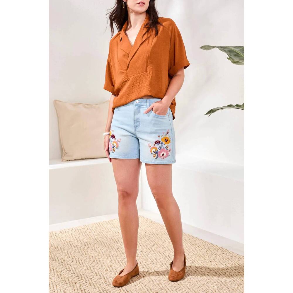 NEW TRIBAL audrey girlfriend denim short with fancy embroidery in charm blue